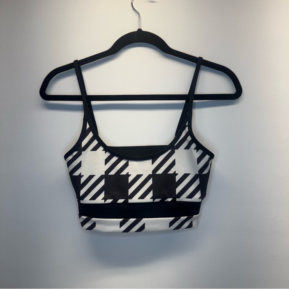BEACHRIOT SPORTBlack and White Checkered sport bra SIZE S/M